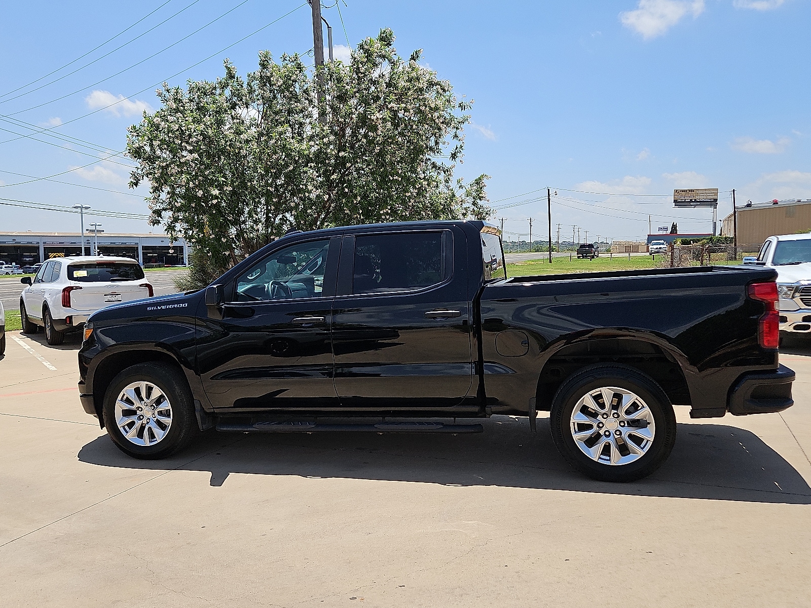 Used 2024 Chevrolet Silverado 1500 Custom with VIN 3GCPABEK4RG184157 for sale in San Angelo, TX