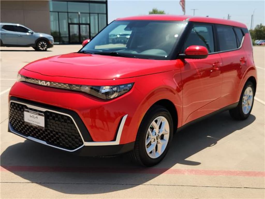 Used 2024 KIA Soul S (IVT) Hatchback