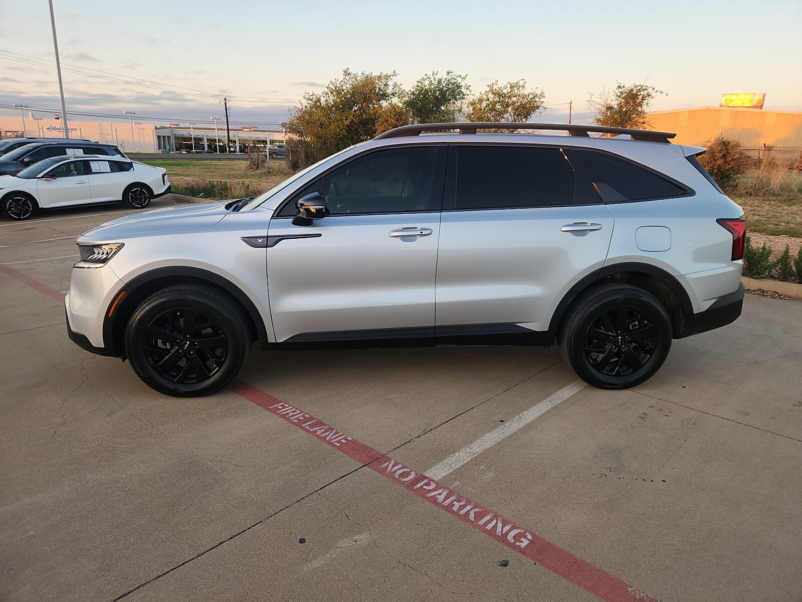 2022 Kia Sorento X-Line S photo 2