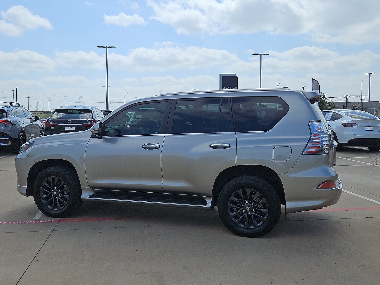 Used 2022 Lexus GX PREMIUM with VIN JTJAM7BX6N5322709 for sale in San Angelo, TX