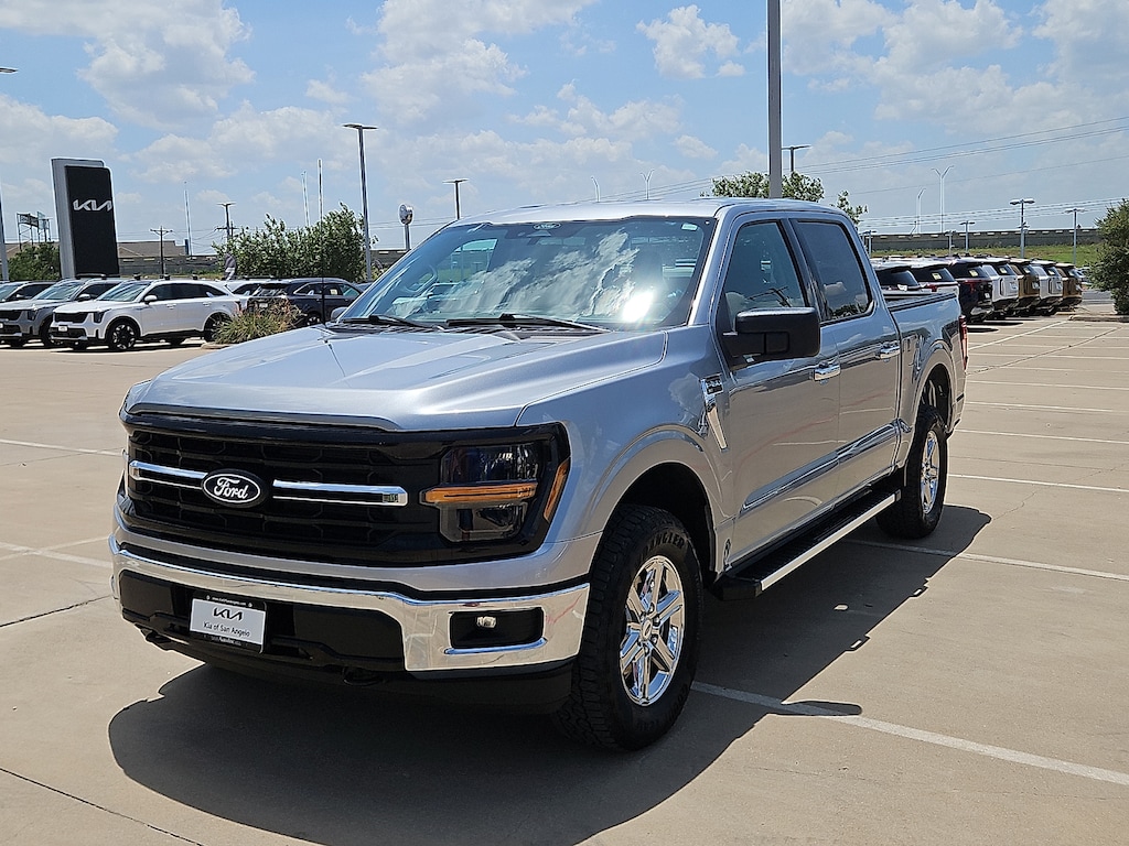 Used 2025 Ford F-150 XLT 4x4 SuperCrew Cab 5.5 ft. box 145 in. WB