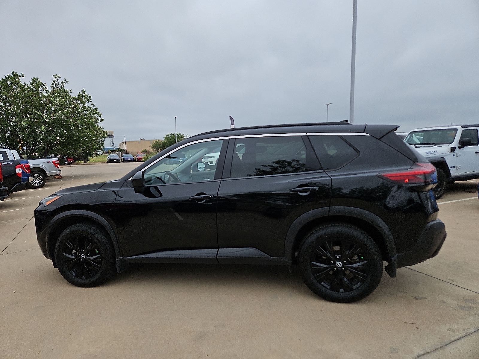 Used 2023 Nissan Rogue SV with VIN JN8BT3BA1PW005310 for sale in San Angelo, TX