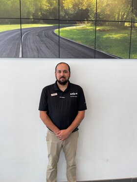 Staff member Justin Narayan from ID_a16469b8783f