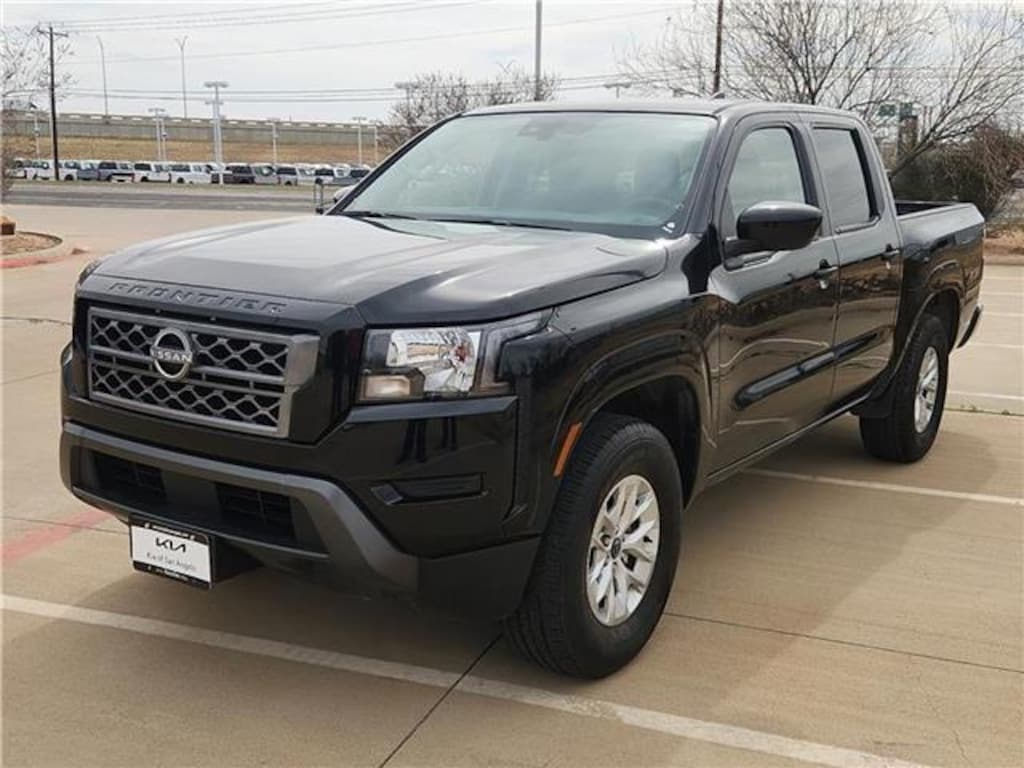 Used 2024 Nissan Frontier SV (A9) 4x2 Crew Cab 5 ft. box 126 in. WB