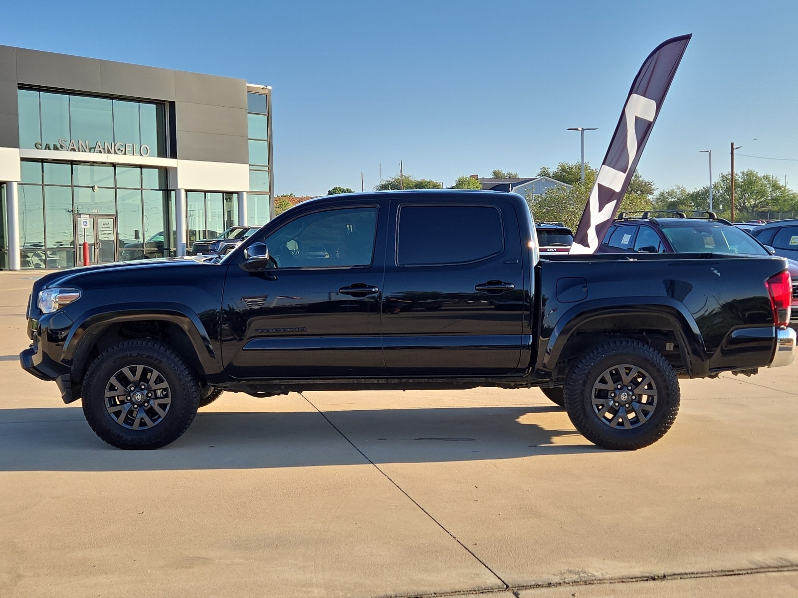 Used 2020 Toyota Tacoma SR5 with VIN 5TFAZ5CN0LX093600 for sale in Amarillo, TX