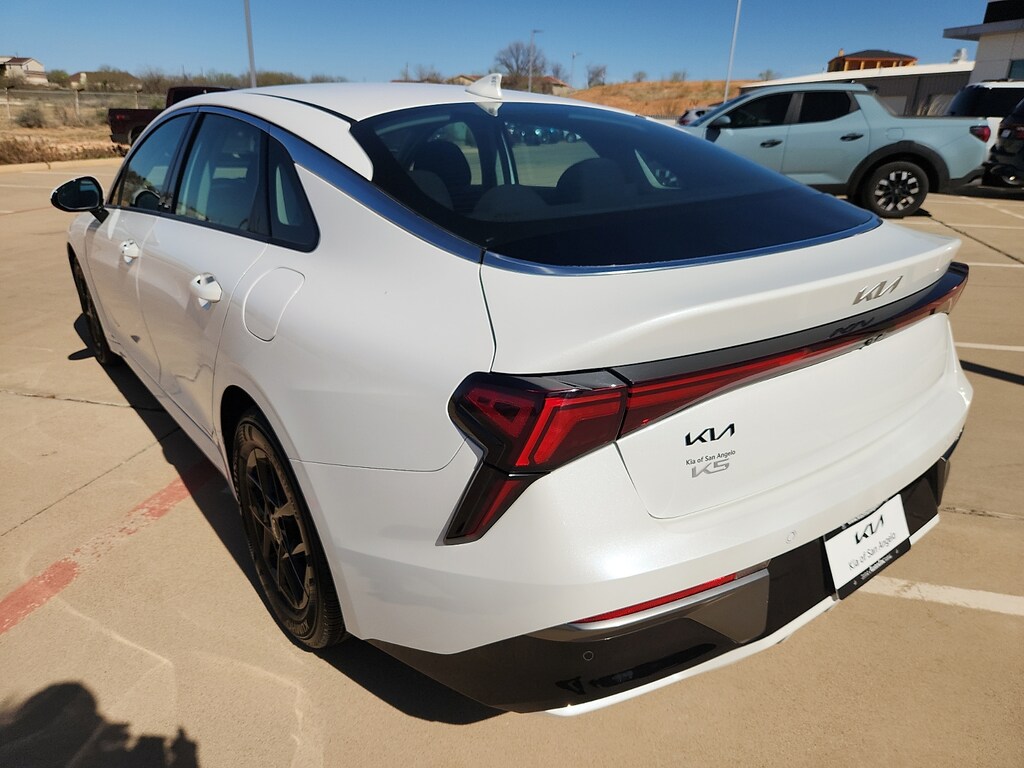 Used 2025 KIA K5 LXS Front-Wheel Drive Sedan