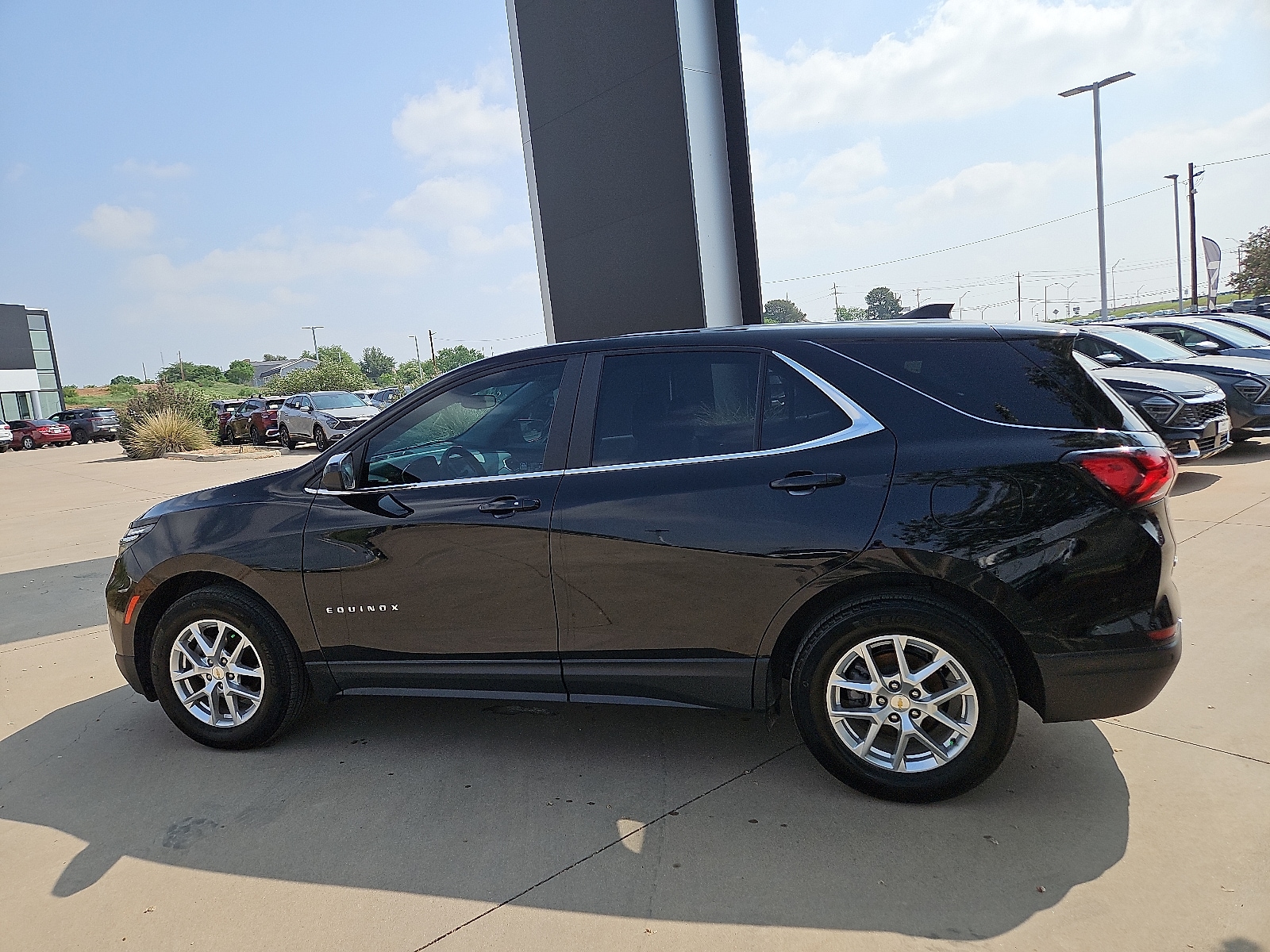 Used 2022 Chevrolet Equinox LT with VIN 2GNAXJEV9N6115776 for sale in San Angelo, TX