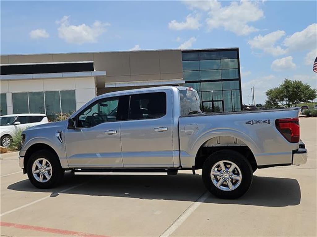 Used 2025 Ford F-150 XLT 4x4 SuperCrew Cab 5.5 ft. box 145 in. WB