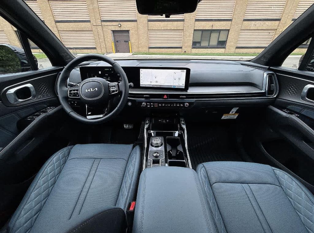 2025 Kia Sorento SX Prestige - Photo 11