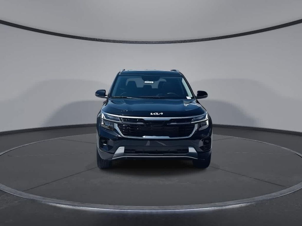 2025 Kia Seltos EX - Photo 8