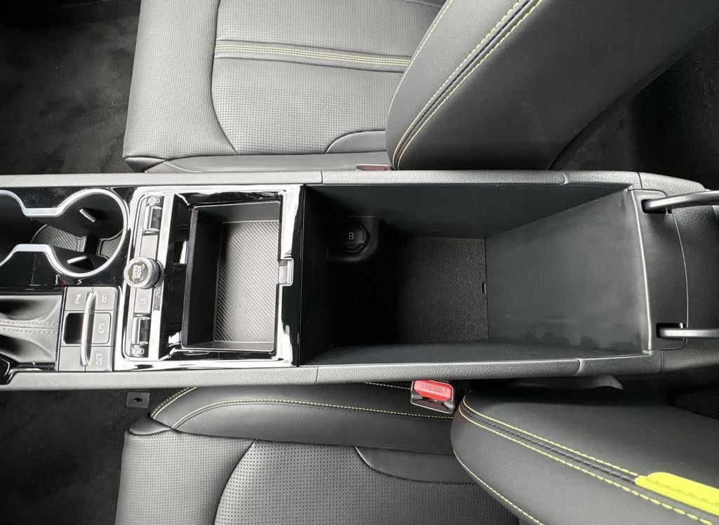 2026 Kia K5 GT - Photo 27