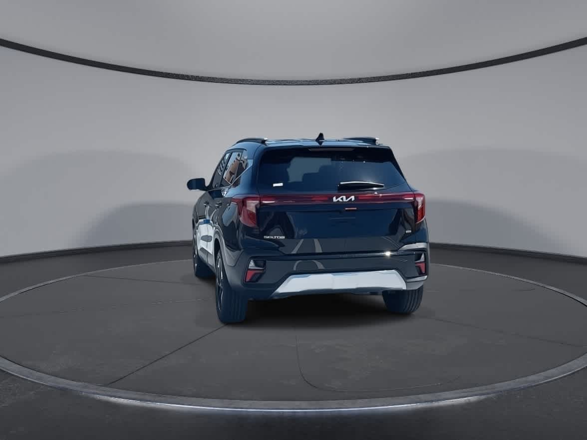 2025 Kia Seltos EX photo 4