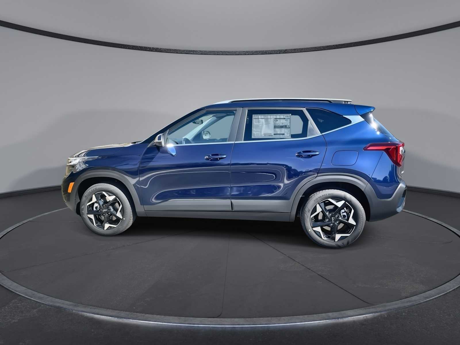 2025 Kia Seltos EX photo 2