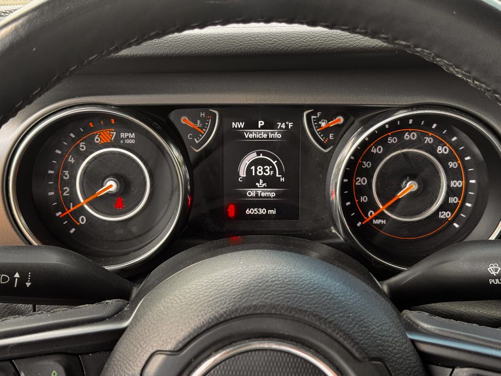 2022 Jeep Wrangler Willys - Photo 10