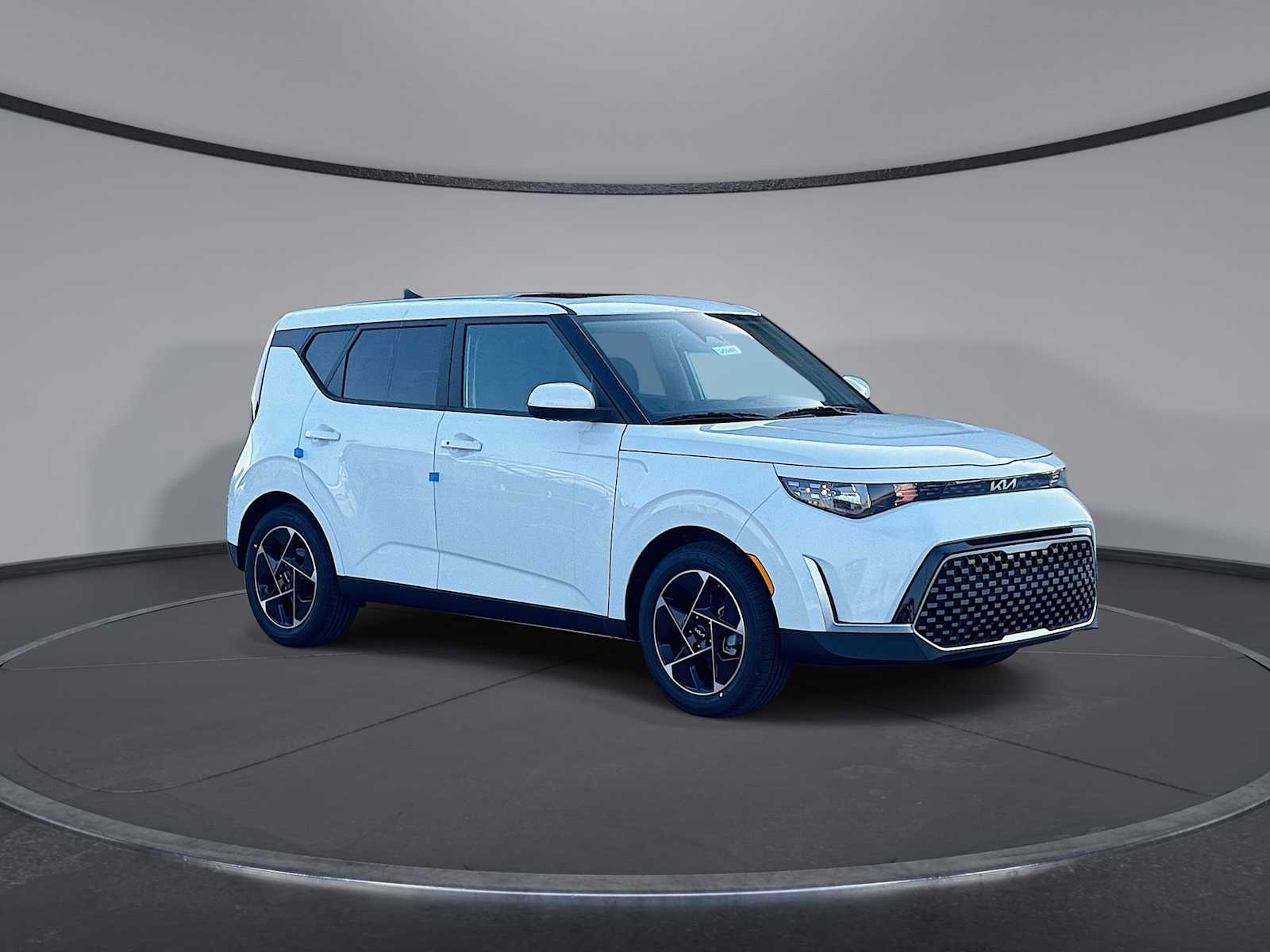 2025 Kia Soul EX photo 2