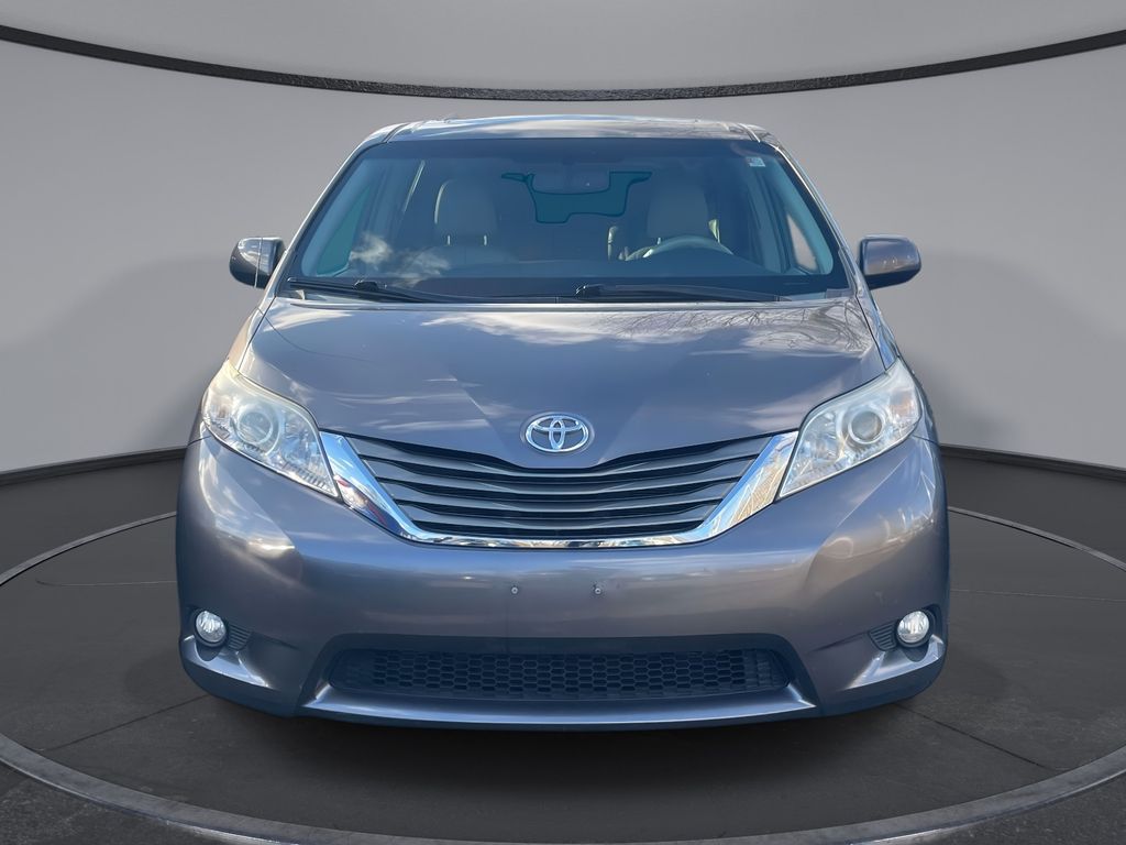 Used 2014 Toyota Sienna  with VIN 5TDYK3DC3ES456288 for sale in Stamford, CT