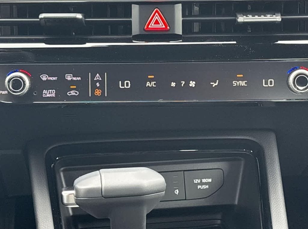 2026 Kia K5 GT - Photo 25