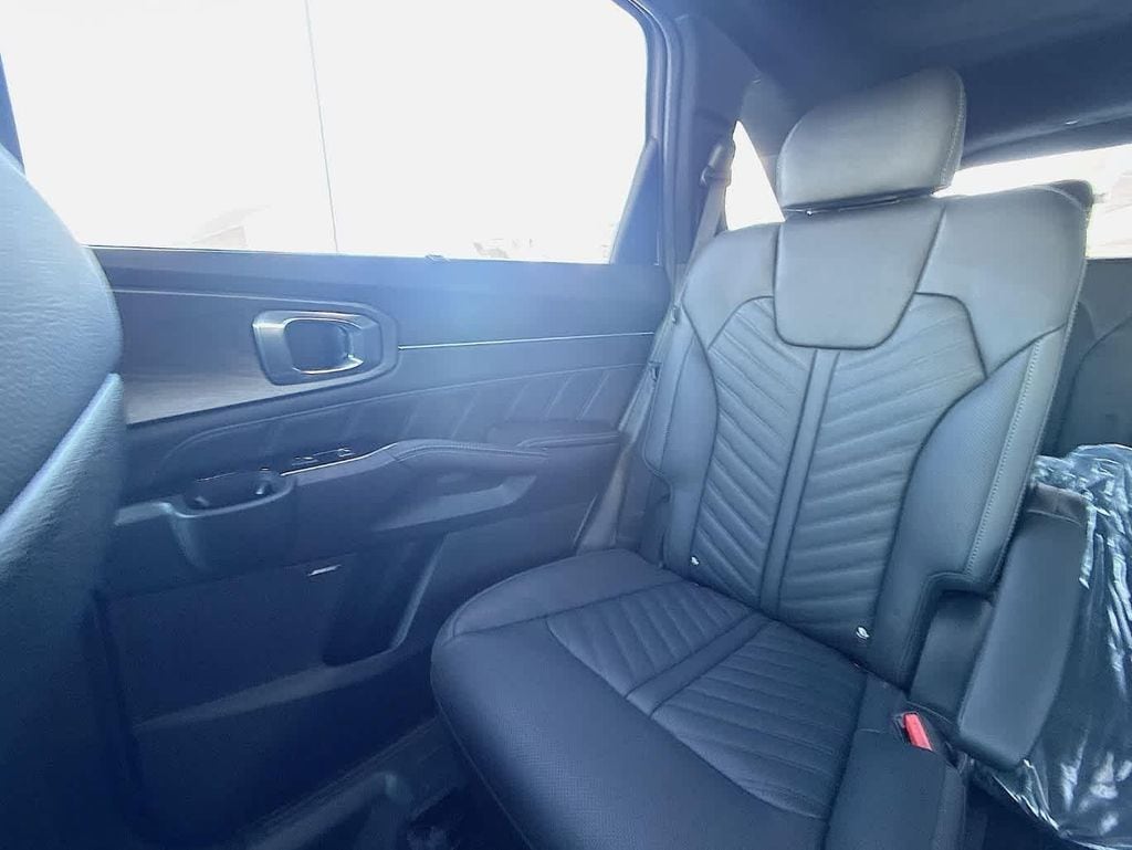2025 Kia Sorento X-Line SX Prestige - Photo 13