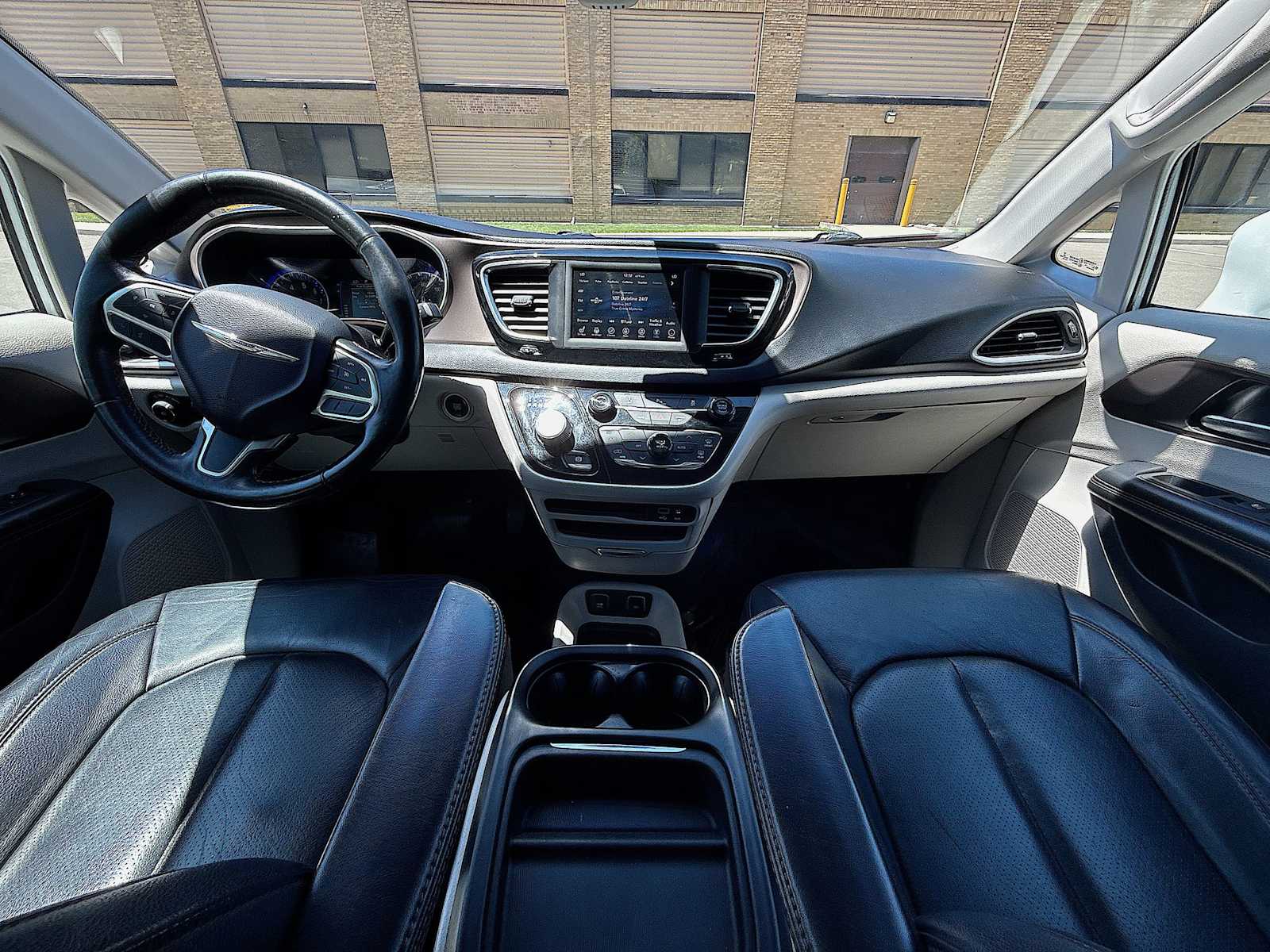 Used 2019 Chrysler Pacifica Touring L with VIN 2C4RC1BG5KR715217 for sale in Stamford, CT
