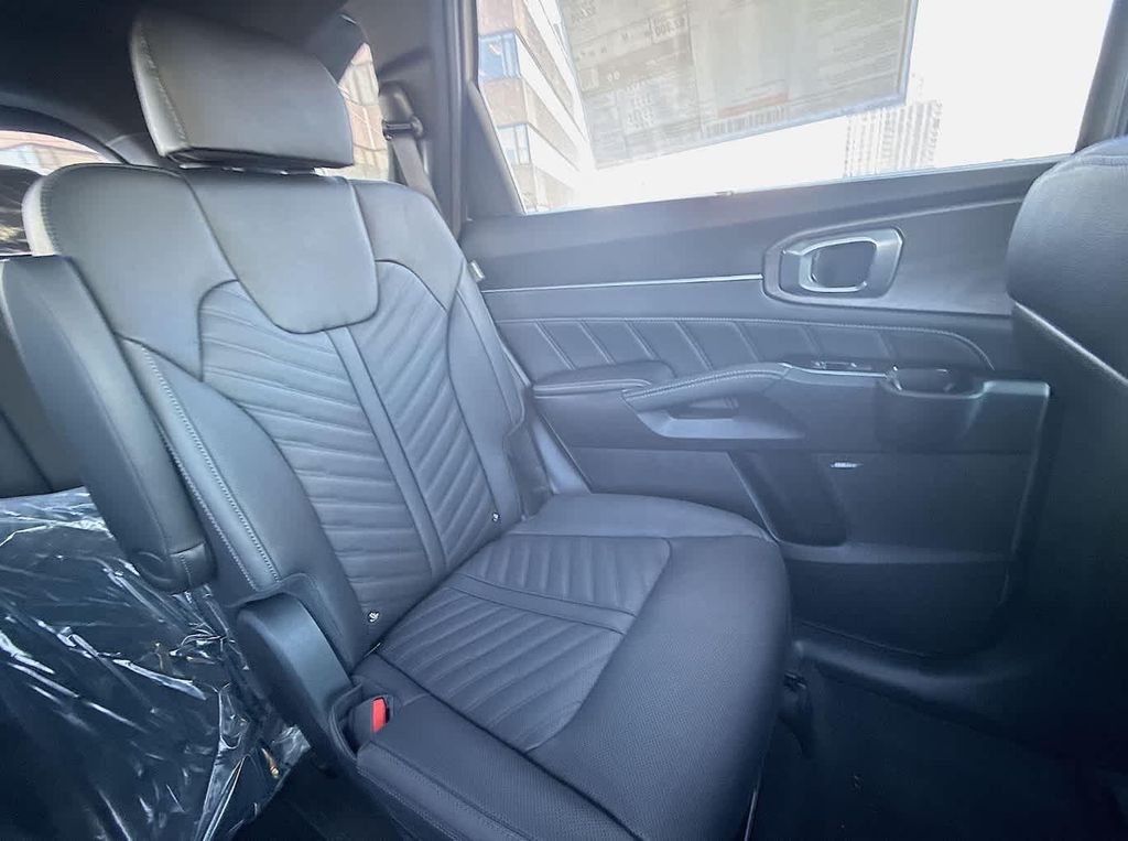 2025 Kia Sorento X-Line SX Prestige - Photo 15