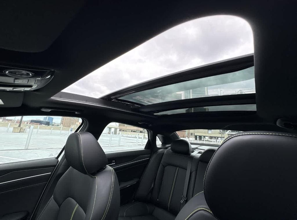 2026 Kia K5 GT - Photo 28