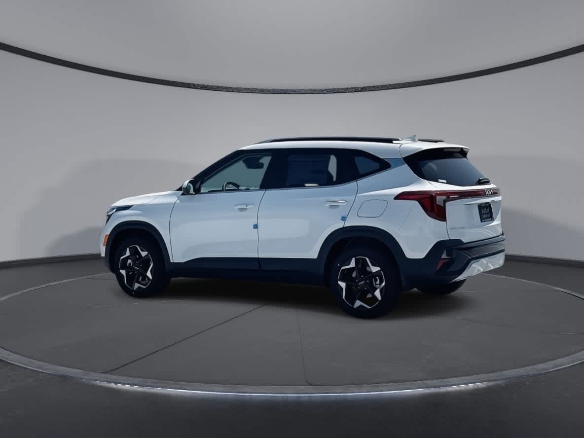 2026 Kia Seltos EX photo 3
