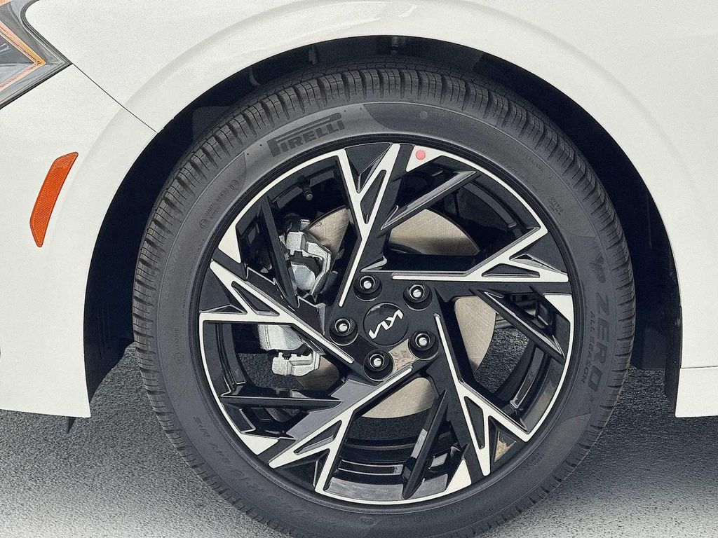 2026 Kia K5 GT-Line - Photo 14