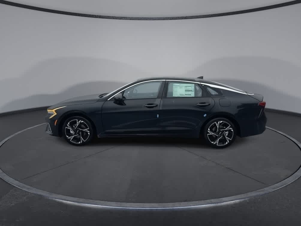 2026 Kia K5 GT-Line photo 2