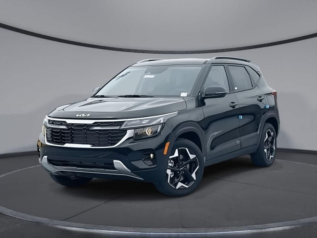 2025 Kia Seltos S's photo