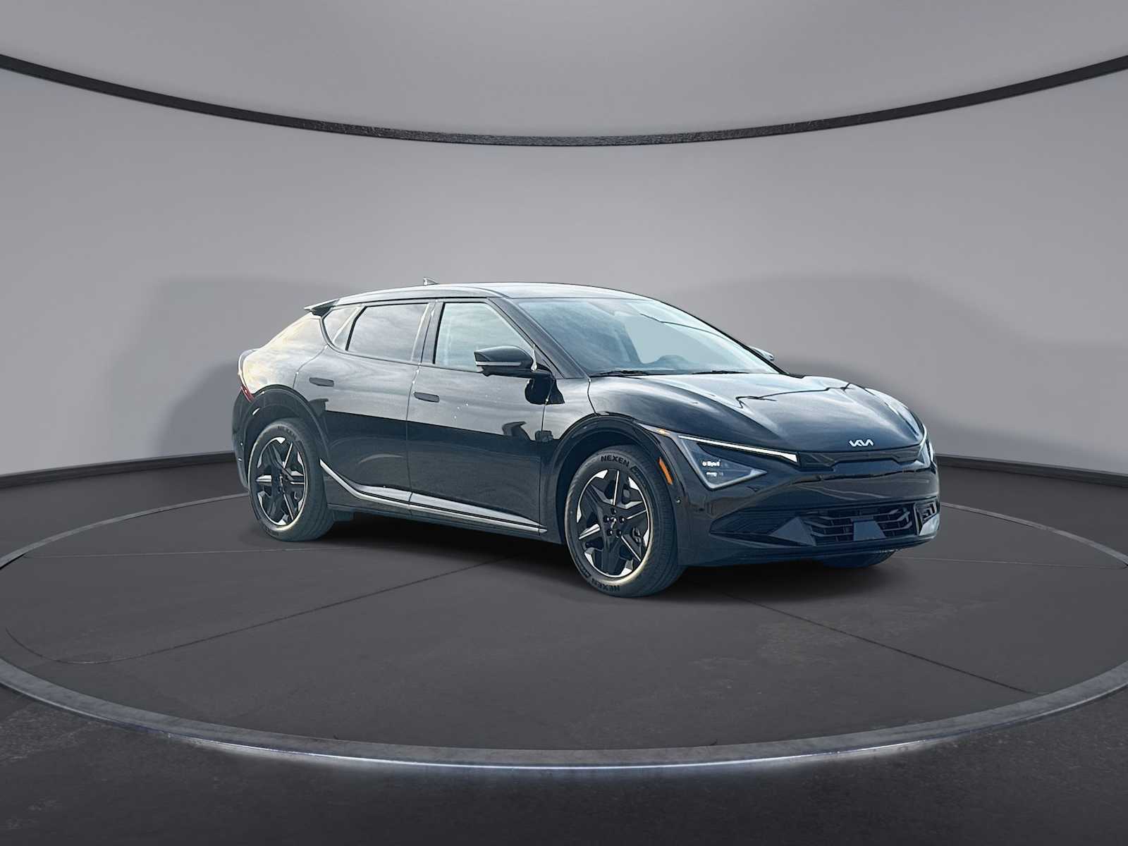2025 Kia EV6 Wind photo 2