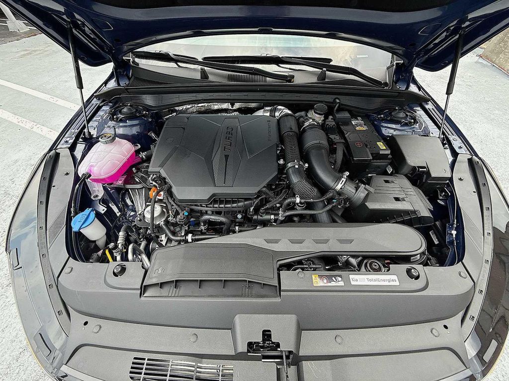 2026 Kia K5 GT - Photo 32