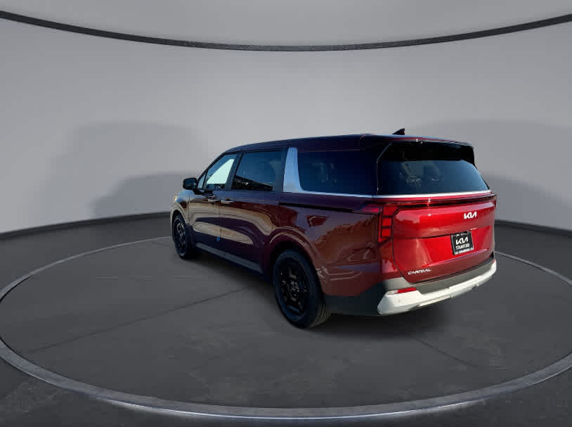 2025 Kia Carnival LXS photo 3