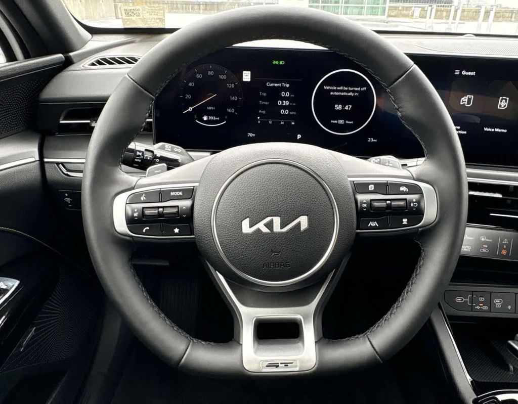2026 Kia K5 GT - Photo 20