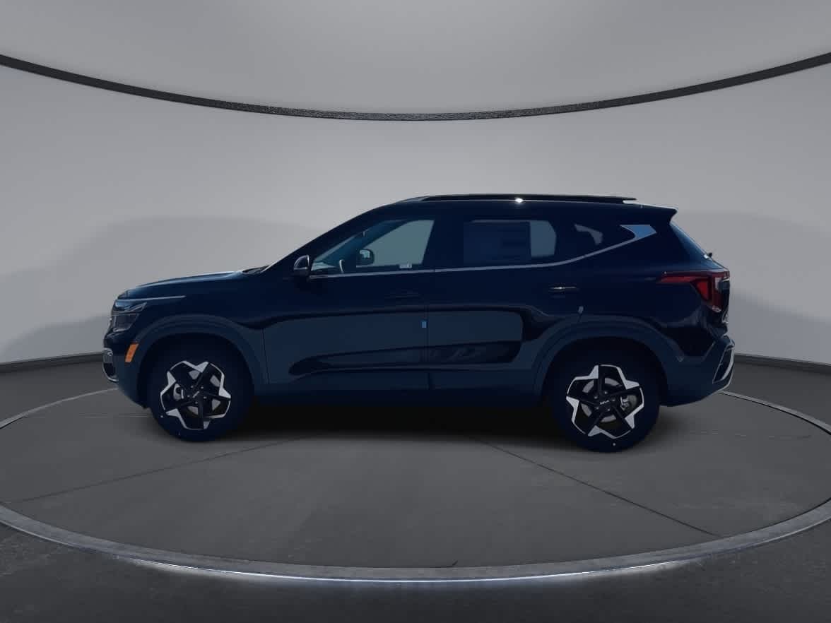 2025 Kia Seltos EX photo 2