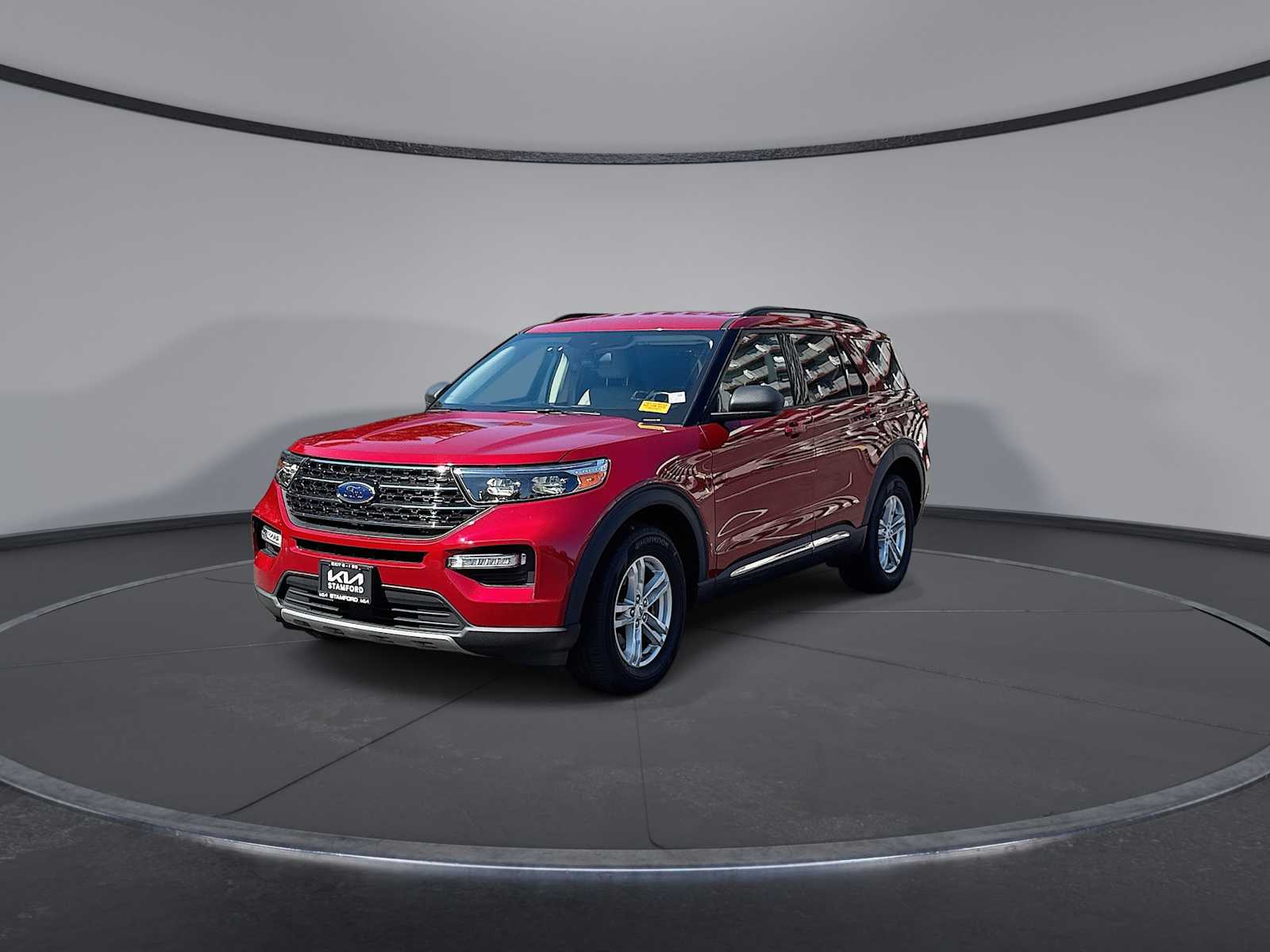 2020 Ford Explorer XLT photo 3