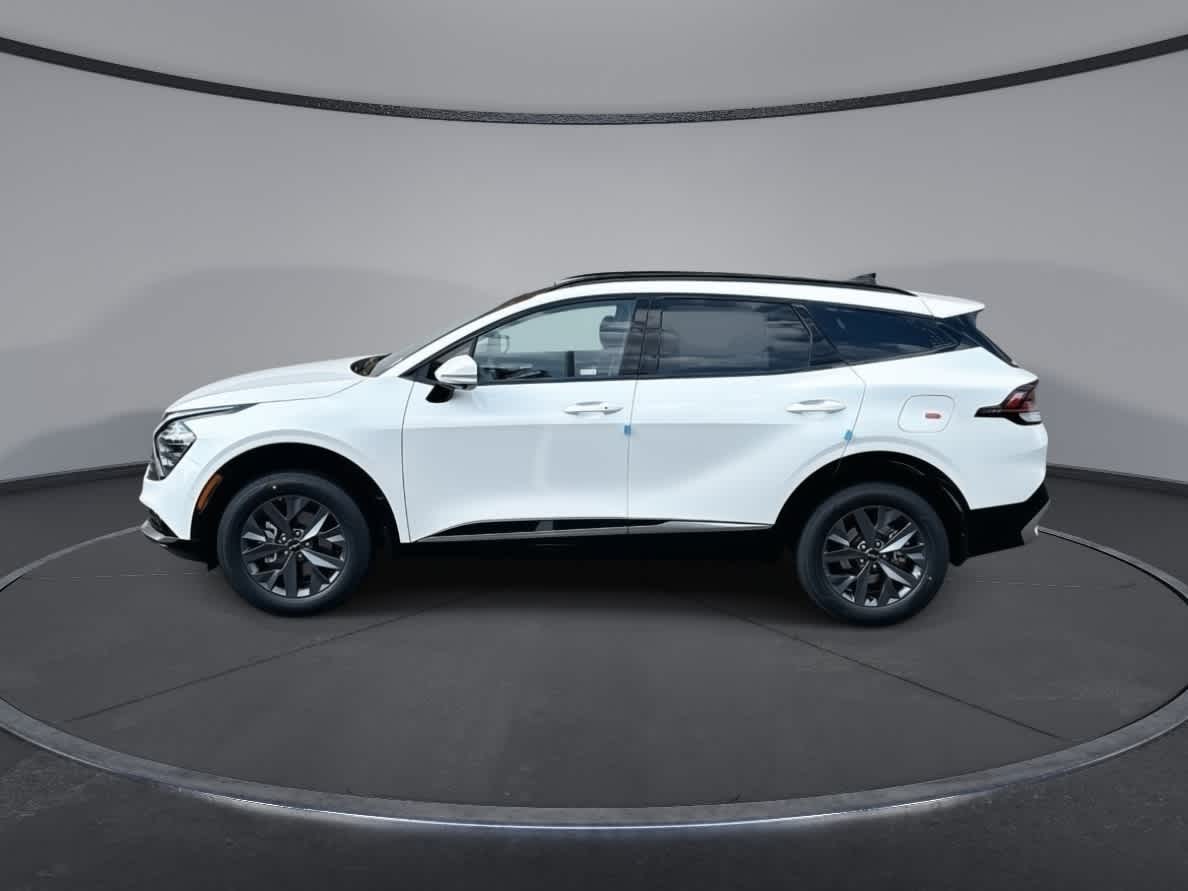 2025 Kia Sportage Hybrid photo 2