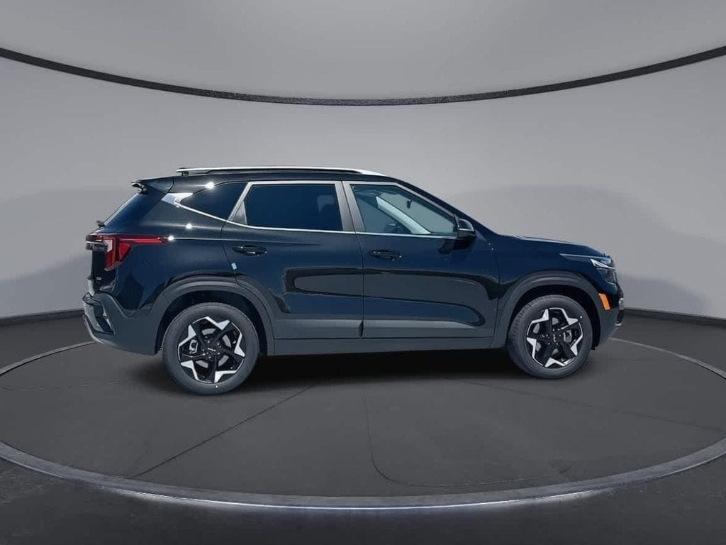 2025 Kia Seltos EX - Photo 6