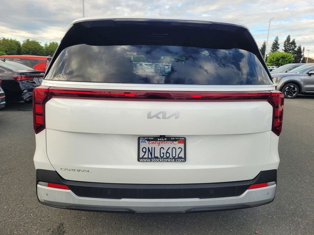 2025 Kia Carnival LX photo 4