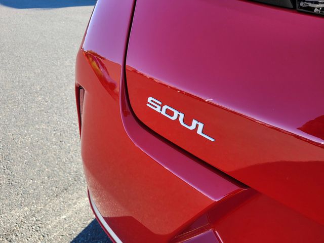 2025 Kia Soul GT-Line photo 5