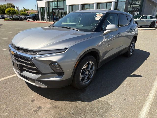 2025 Chevrolet Blazer 2.0T 2LT AWD's photo