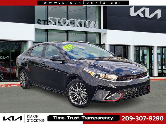 2023 Kia Forte GT-Line AT's photo