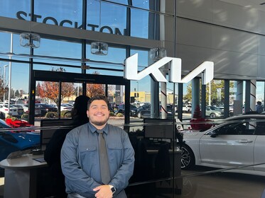 Staff member Roberto Cortes from ID_eeb8de208f64