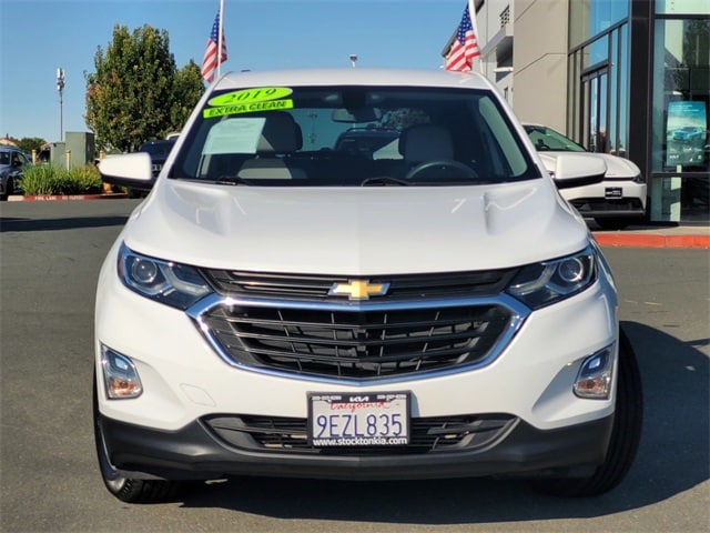 Used 2019 Chevrolet Equinox LT with VIN 2GNAXKEV4K6162800 for sale in Stockton, CA