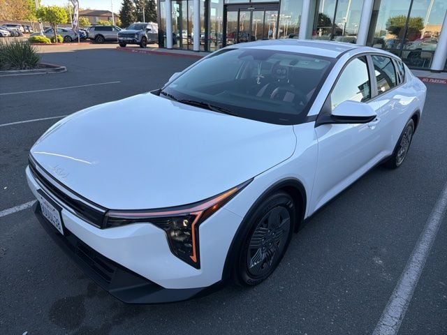 2025 Kia K4 LX