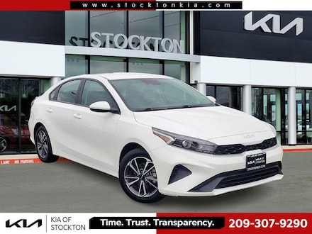 2023 Kia Forte LXS Sedan