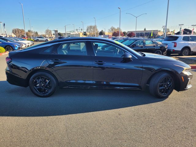 2025 Kia K5 LXS photo 3