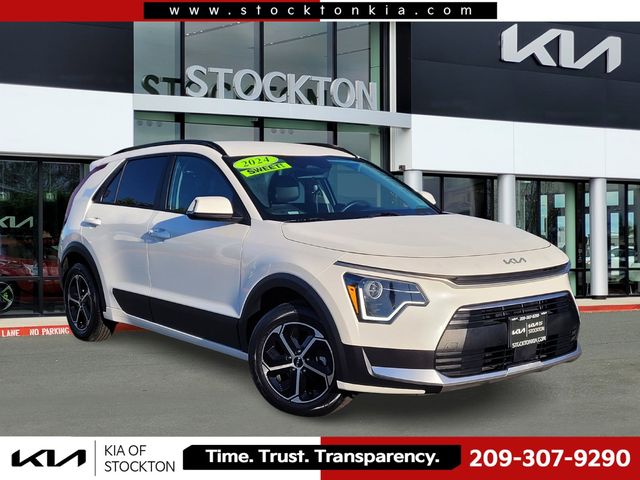 2024 Kia Niro EX HEV's photo