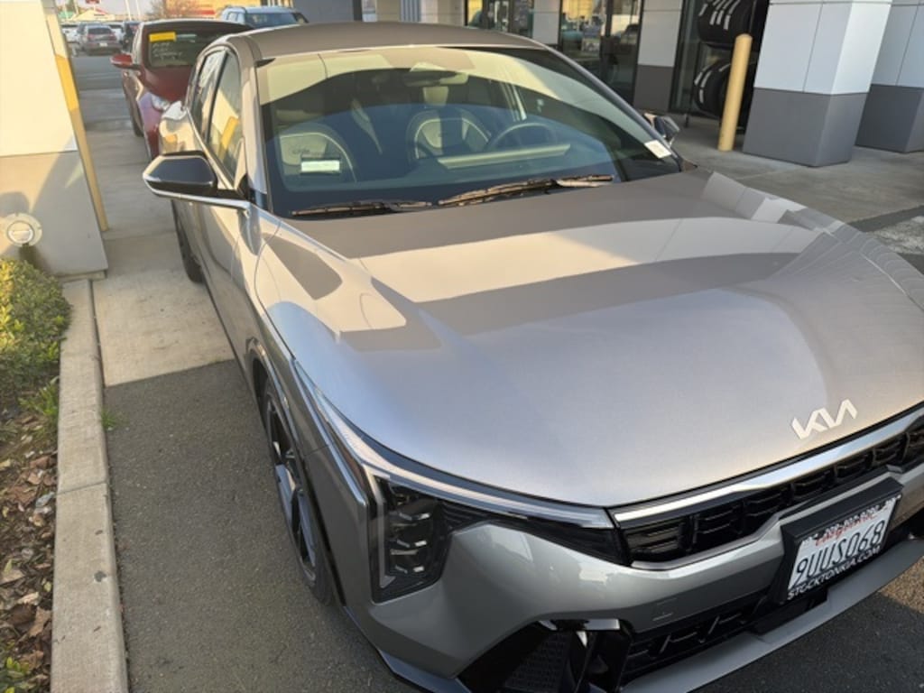 Certified 2025 Kia K4 GT-Line Sedan