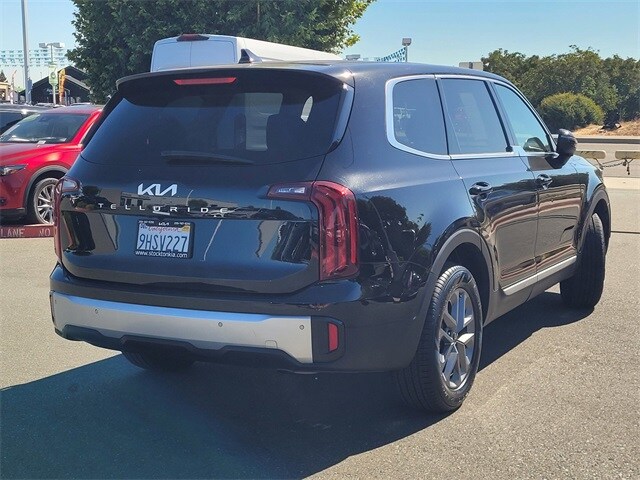 2024 Kia Telluride LX photo 4