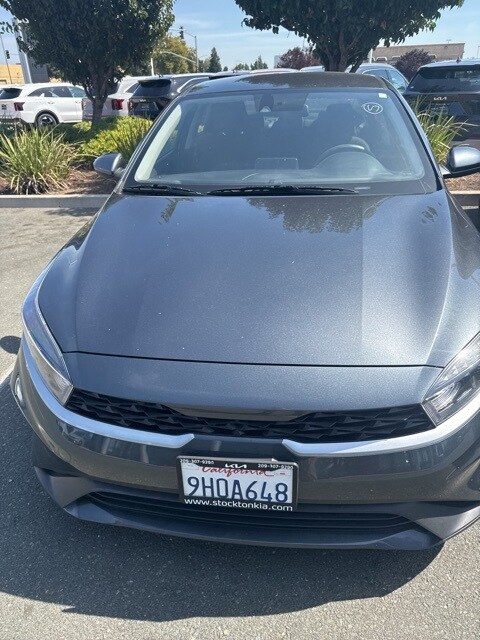 2023 Kia Forte LXS photo 3